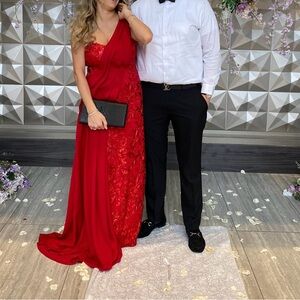 Tadashi Shoji Vibrant Red Gown